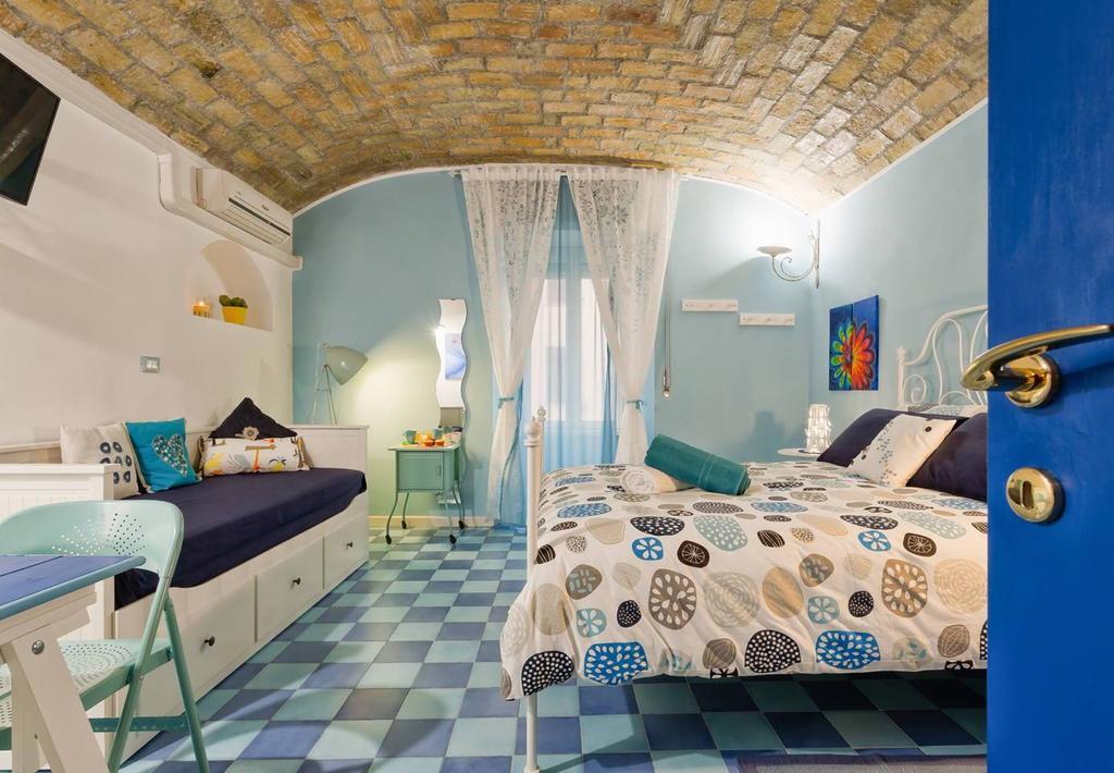 Bed And Colors Διαμέρισμα Ρώμη Δωμάτιο φωτογραφία